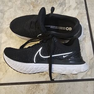 Nike Running Shoes W Sz 8.5